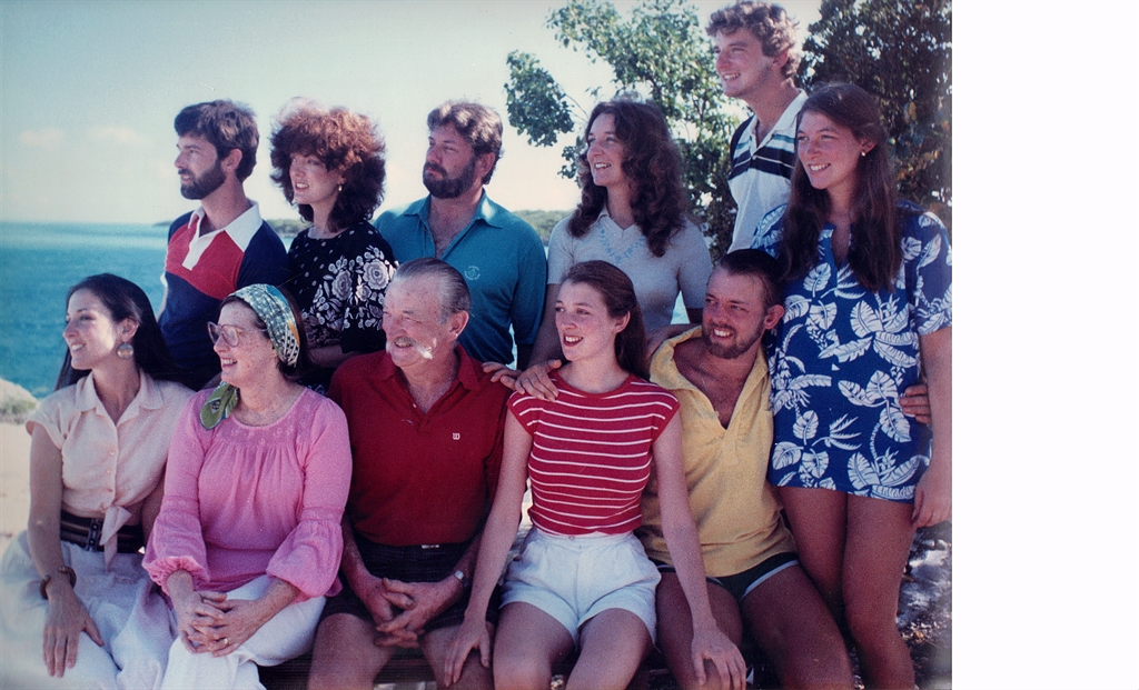 1981 Dec Hummingbird Cay McGannons Kids Xmas 2023 pic